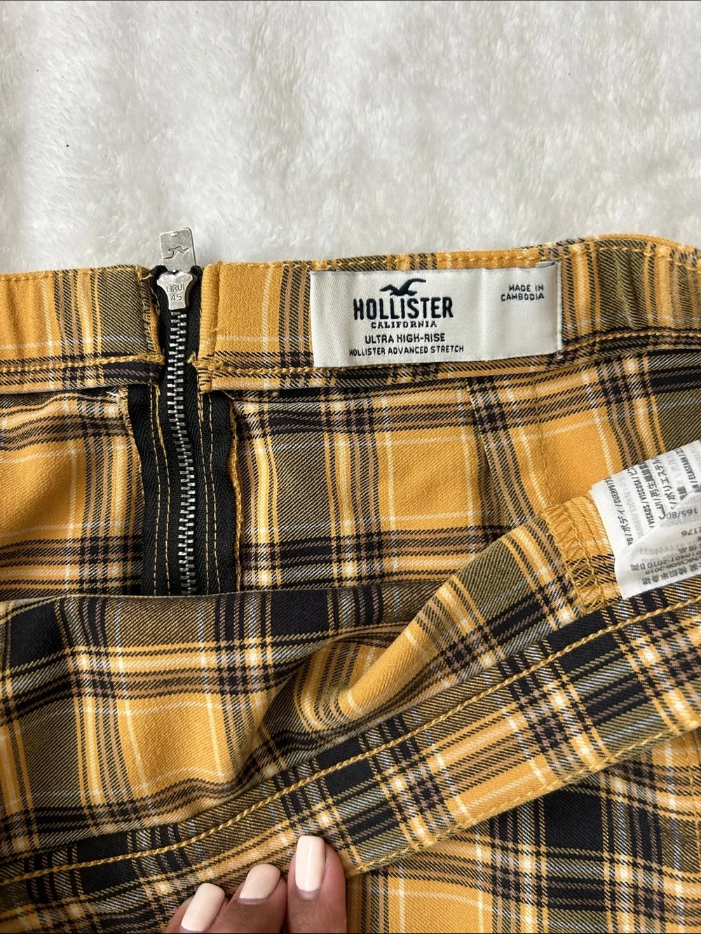 Hollister Ultra High Rise Yellow and Black Plaid Mini Skirt Preppy Academia
